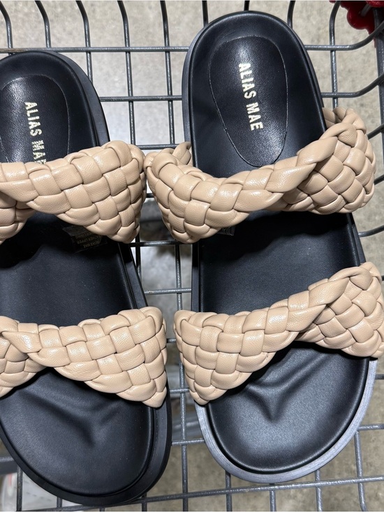 Alias Mae Shoes - NWOT Alias Mae Soleis Twist Braid Strap Flat Sandals Natural Beige Size 9